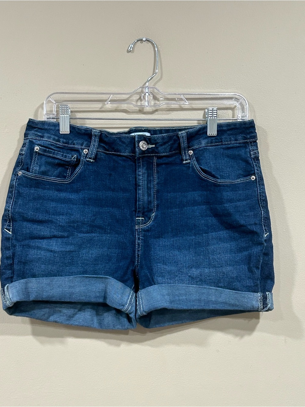 Kensie Dark Blue Rolled-Cuff Denim Shorts size 12/31